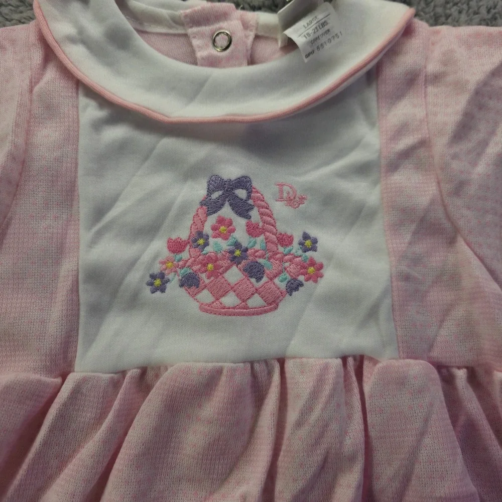Baby Dior Vintage Pink Flower Basket Footed Sleeper Romper NWT Sz L 18-23 lbs